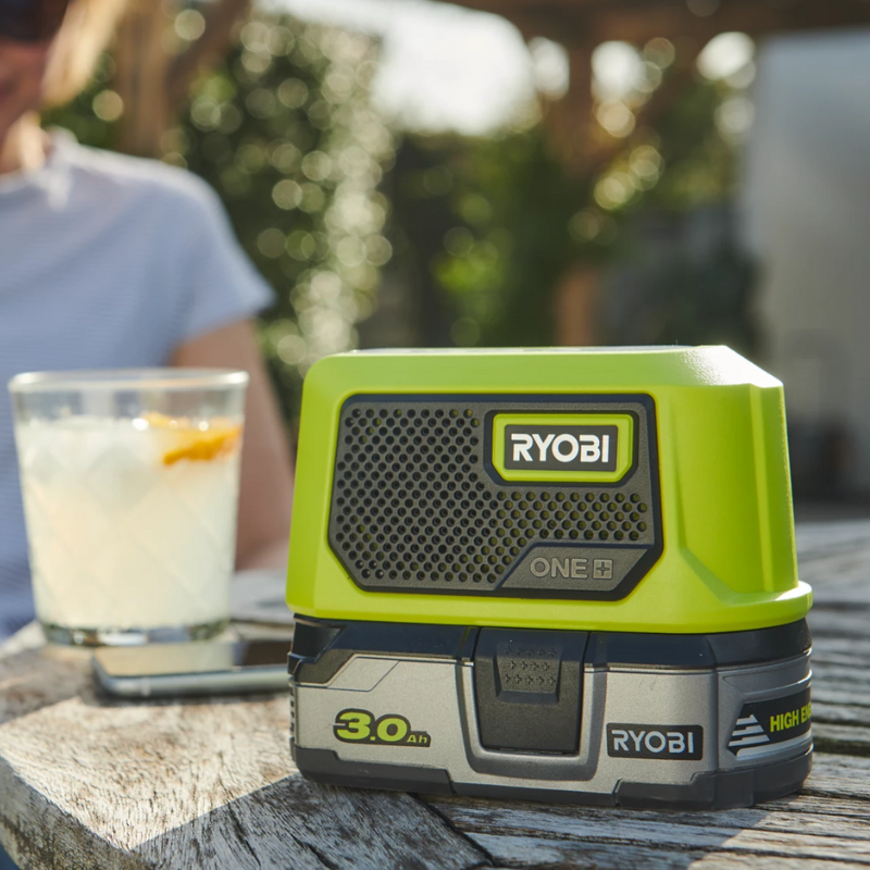 Ryobi Mini Bluetooth-højtaler med batteri og lader