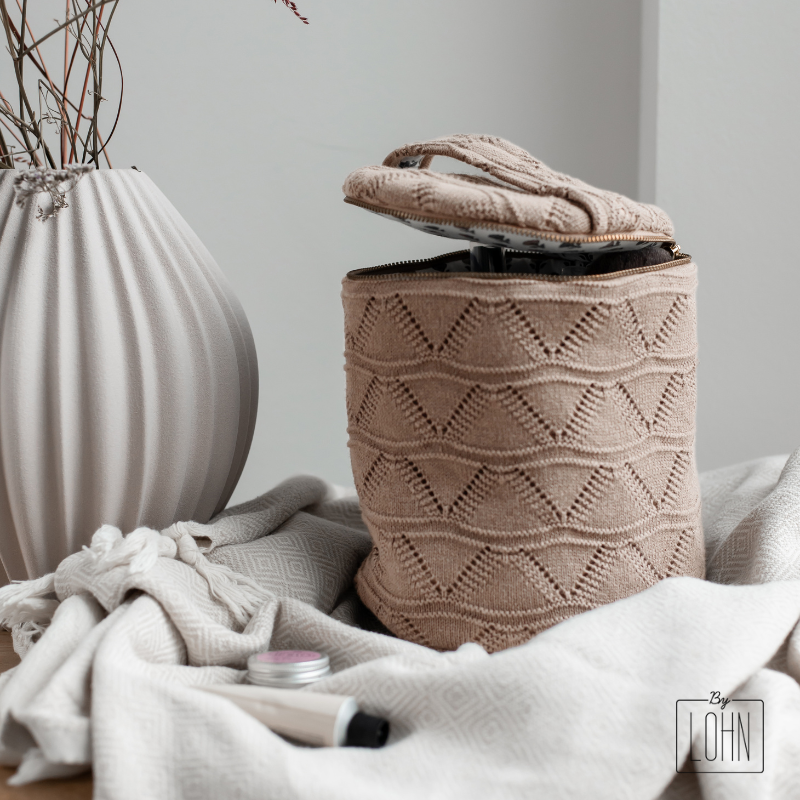 Strikket Rund Toilettaske - Valgfri farve Khaki (4078)