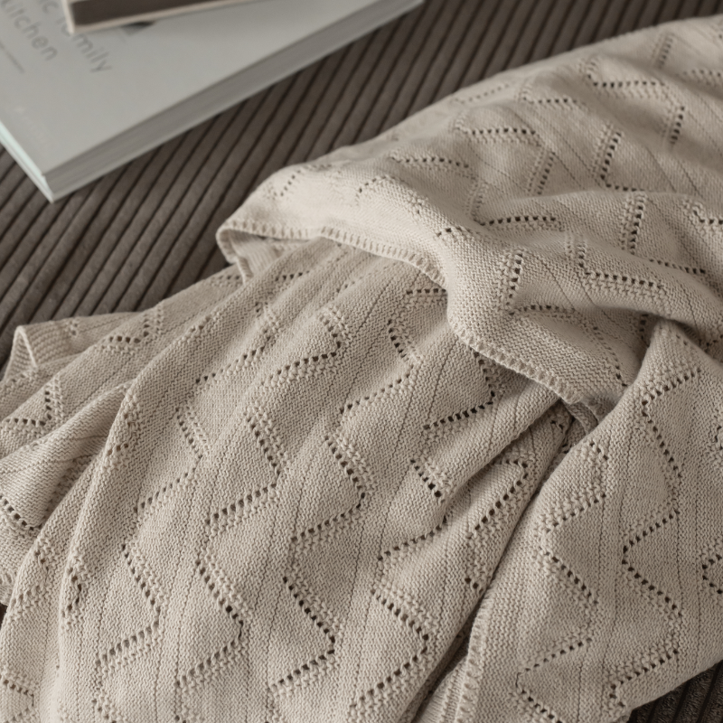 By Lohn Strikket plaid - valgfri farver Beige melange Mauntain - 2015