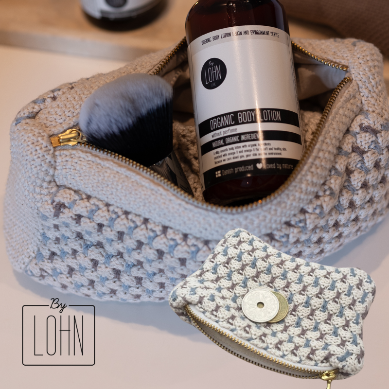 By Lohn strikket Clutch & Pung 